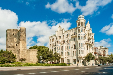 Tour de día completo por la ciudad de Bakú con almuerzo azerbaiyano