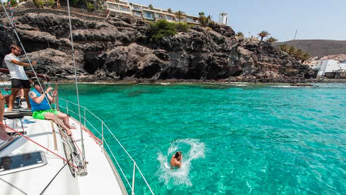 fuerteventura navegación con snorkel y avistamiento de delfines.