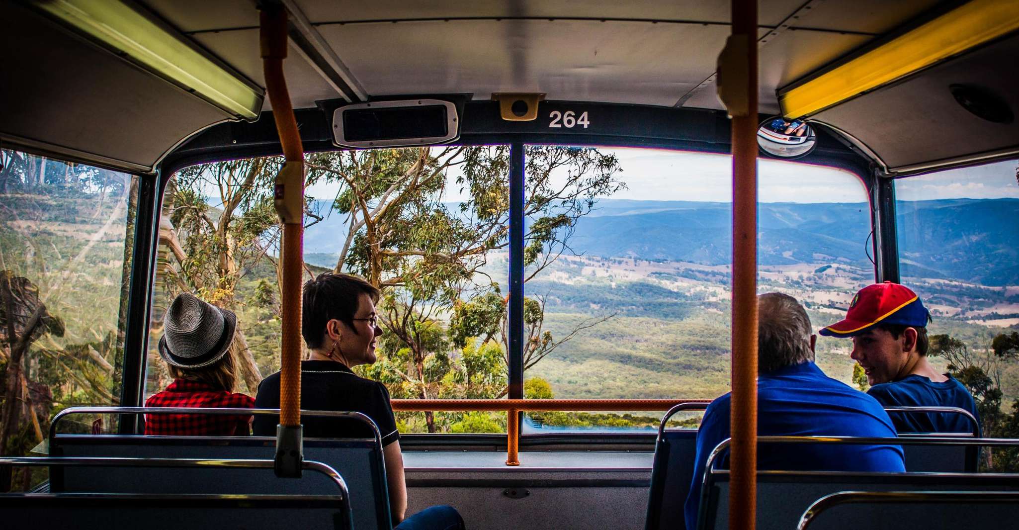 Katoomba, Blue Mountains Full-Day Hop-On Hop-Off Bus Tour - Housity