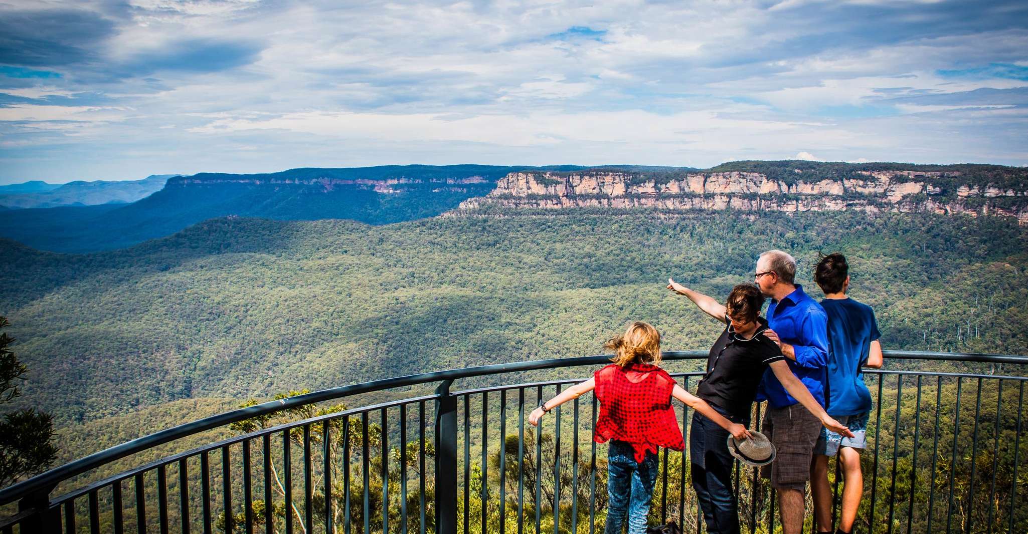 Katoomba, Blue Mountains Full-Day Hop-On Hop-Off Bus Tour - Housity