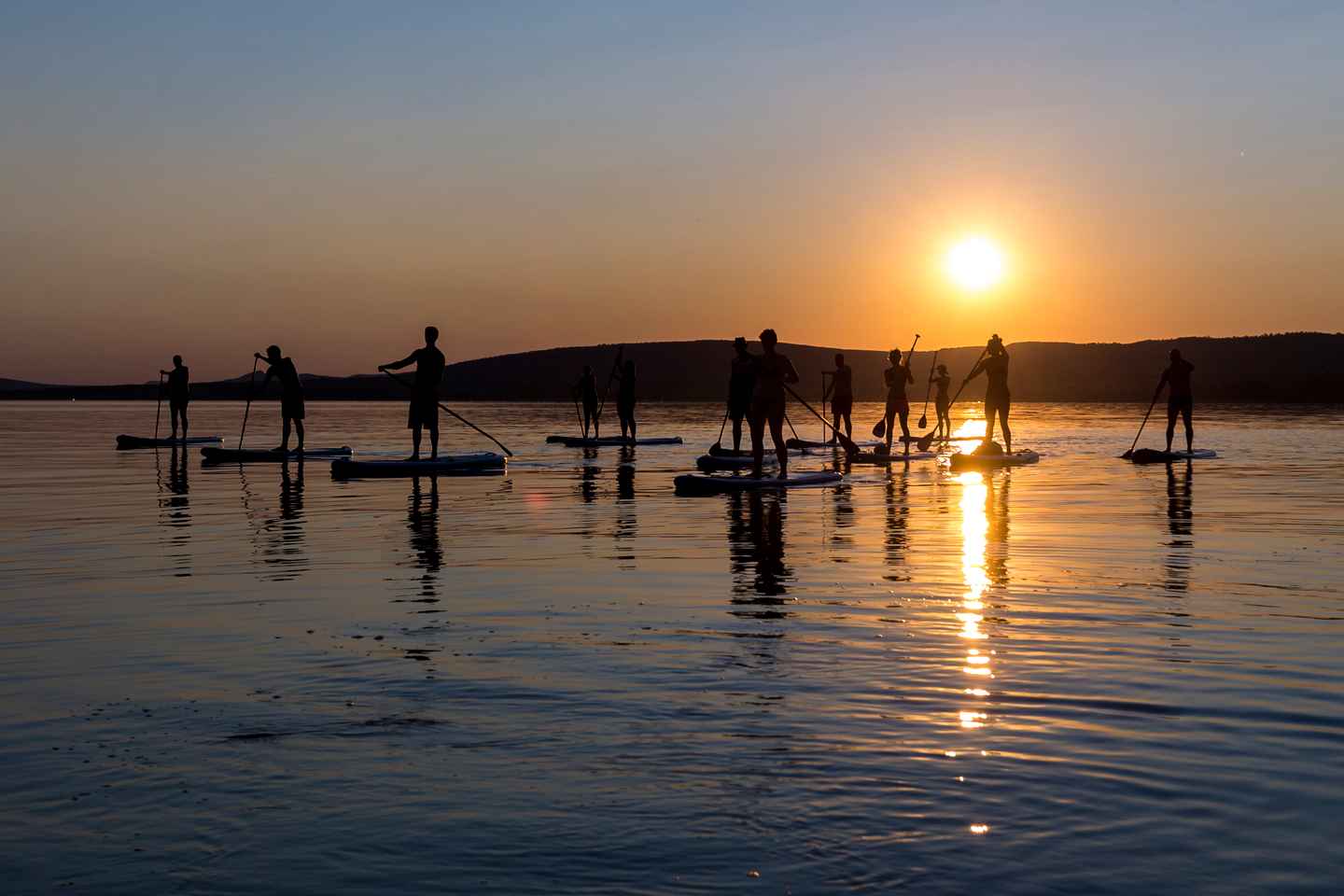 Balade en SUP au coucher de soleil sur le lac Balaton