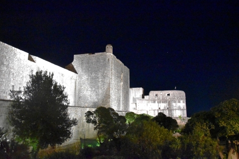 Wandeltocht door Dubrovnik bij nacht