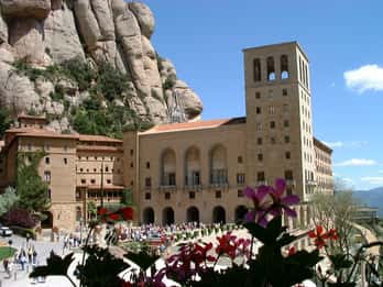Full-Day Trip to Montserrat: Mountain-Top Monastery