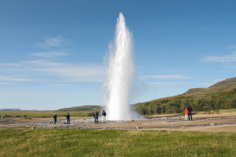 Depuis Reykjavik : Cercle d'or et bains géothermiques de FontanaVisite avec prise en charge à l'hôtel à Reykjavik