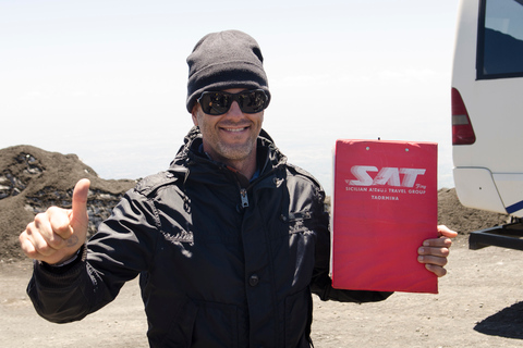 Etna Basic 2800 | De Taormina : Excursion d'une journée dans les cratères supérieurs de l'EtnaDepuis Taormine : journée aux cratères supérieurs de l'Etna