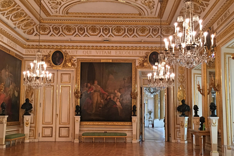 4 hour: Old Town, Royal Castle, Palace of Culture & Science Small Group Tour /inc. Pick-up/