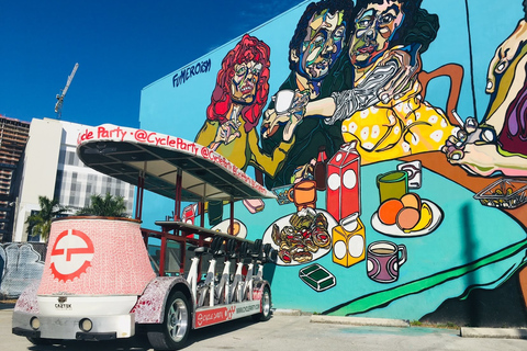 Miami: Wynwood Party Bike Bar Crawl