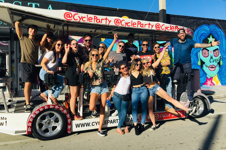 Miami: Wynwood Party Bike Bar Crawl