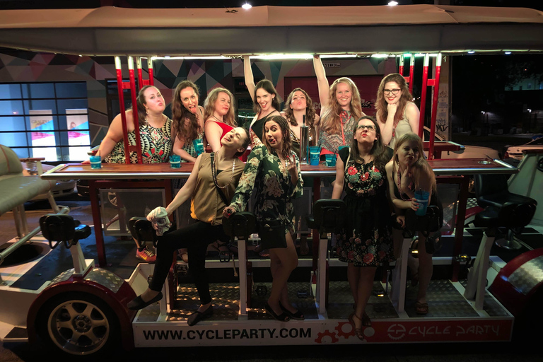 Miami: Wynwood Party Bike Bar Crawl