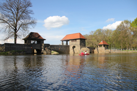 Leipzig: Karl-Heine-Canal 2 - Hour Canoe Tour