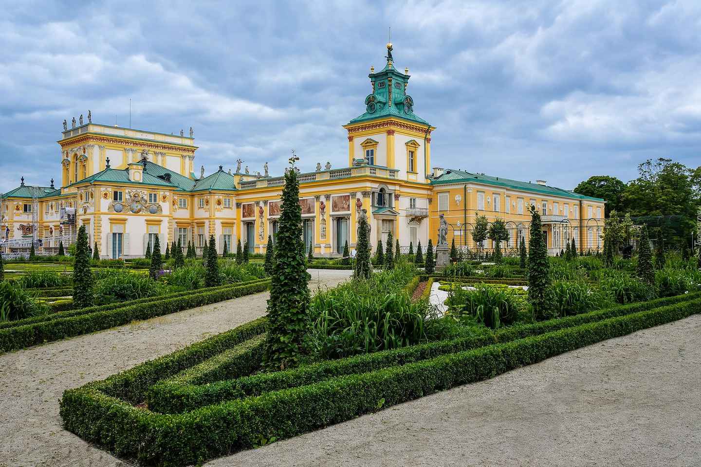 5-hour: Royal Castle, Old Town, Wilanow Palace /inc.Pick-up/