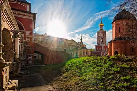 Moscow: An Evening at the Monastery with Dinner