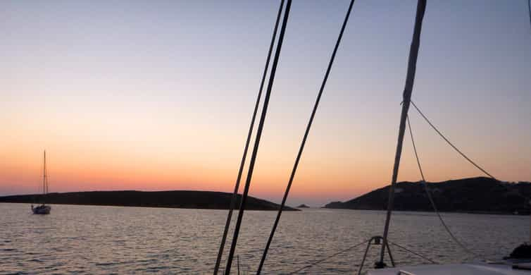 Athènes Journée entière de croisière privée en catamaran avec repas