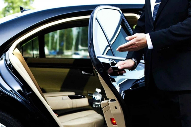 Barcelona: El Prat Airport Transfer to Barcelona City