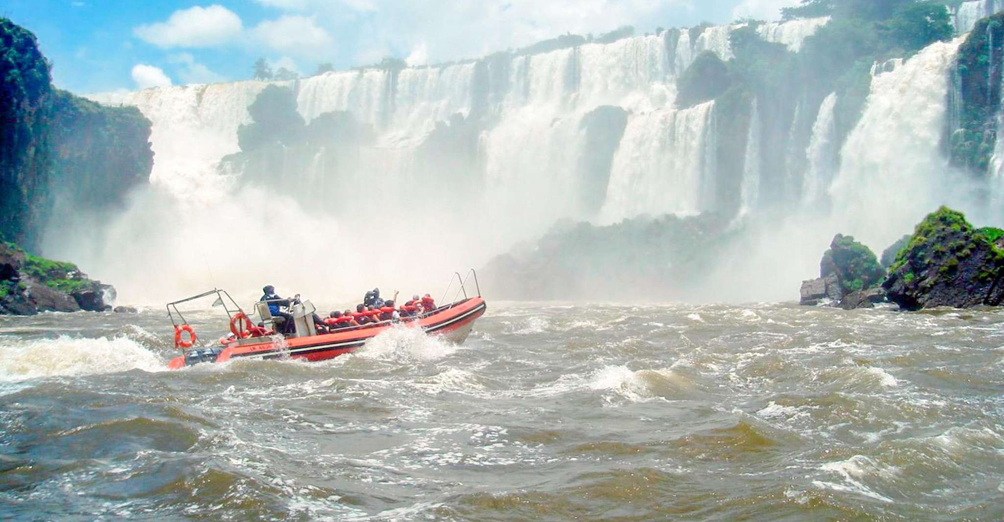 De Puerto Iguazu, les chutes argentines d'Iguazu avec promenade en bateau - Hizvo