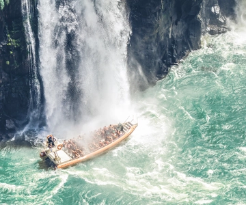 From Foz do Iguazu: Brazil Iguazu Falls & Macuco Safari Boat
