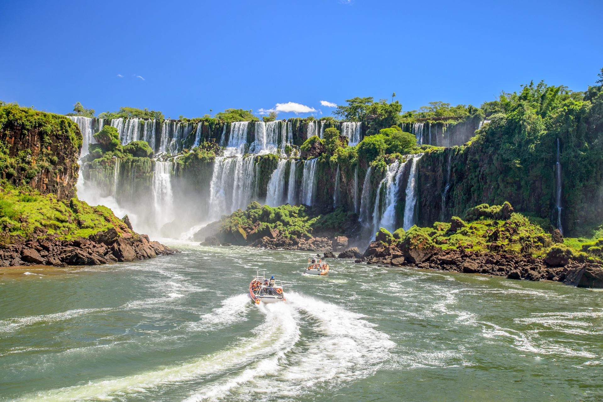 Von Foz do Iguaçu: Die argentinischen Iguazu-Fälle mit Bootsfahrt