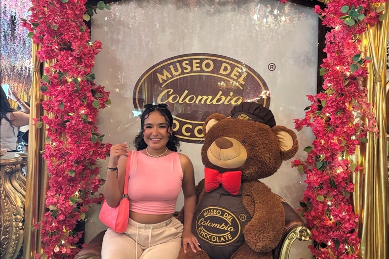 Cartagena: San Felipe Castle, Salsa Class, & Chocolate