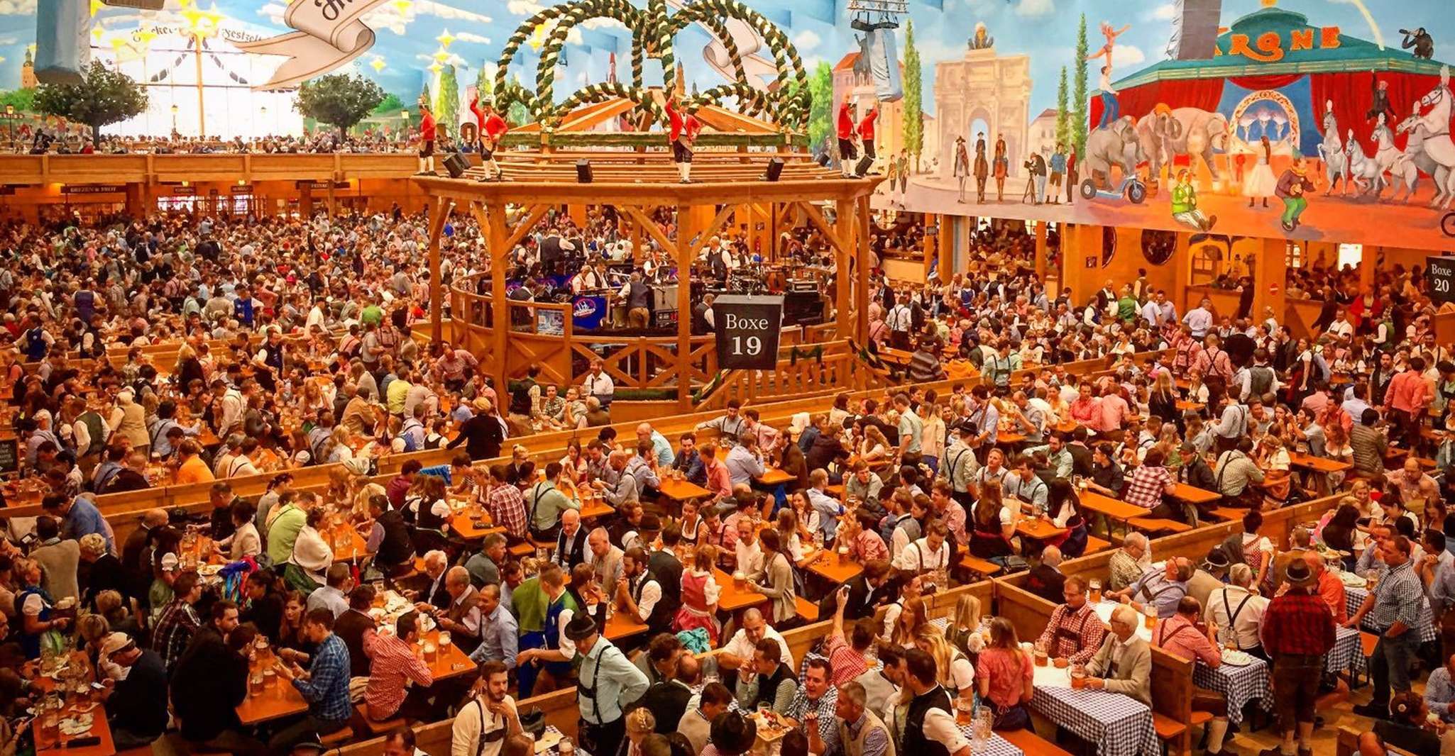 Munich: Oktoberfest Tour with Tent Reservation, Food & Beer photo 7