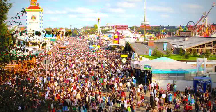 Munich: Oktoberfest Tour with Tent Reservation, Food & Beer photo 9