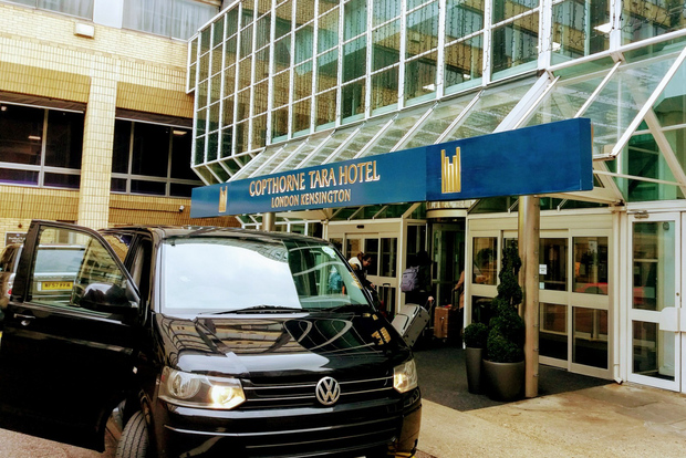Londoner Flughäfen: Gemeinsamer Transfer zu den Londoner Hotels