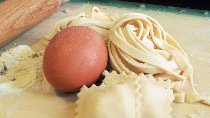 Florence: kookles pasta en desserts, met drankjes