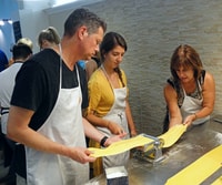 Florence, Pasta and Dessert Cooking Class with Drinks - Housity