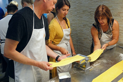 Handmade Pasta and Dessert Cooking Class with Dinner
