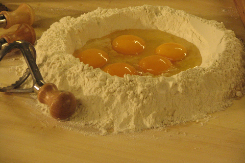 Handmade Pasta and Dessert Cooking Class with Dinner