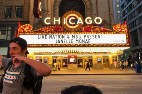 Chicago: Gangsters and Ghosts 2-Hour Walking Tour