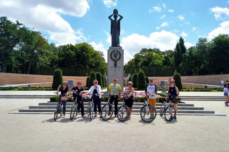 Madryt: Park Retiro i dzielnica literacka na rowerzeMadryt: Retiro Park i Literary Quarter by Bike