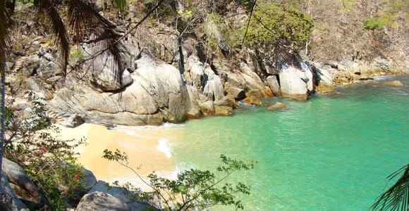 Puerto Vallarta: Los Arcos Snorkel & Beach Private Boat Tour