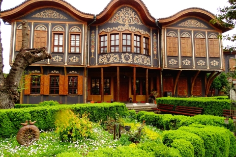 Ab Sofia: Europas älteste Stadt Plowdiw mit Abholung
