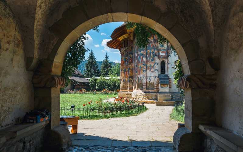 From Cluj-Napoca: 2-Day Bucovina & Painted Monasteries Tour