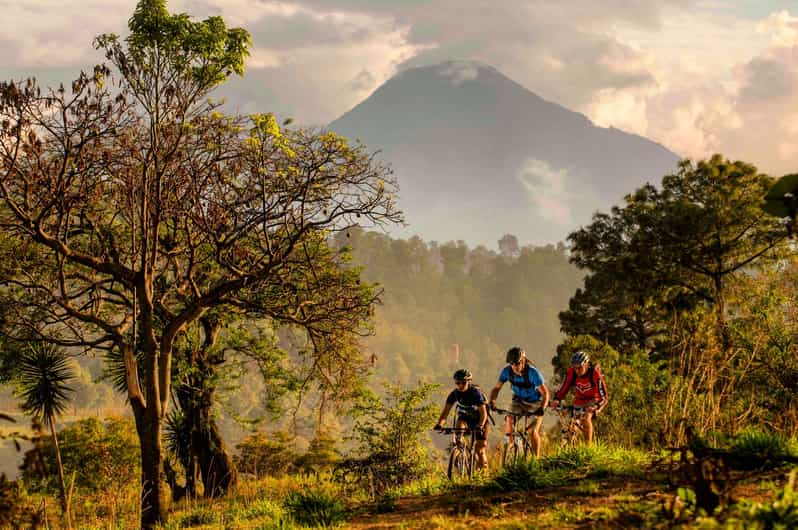 Von Antigua Aus Mountainbike Abenteuer Am Atitl N See Getyourguide