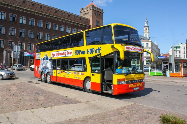 Riga : visite en bus à arrêts multiples valable 2 jours