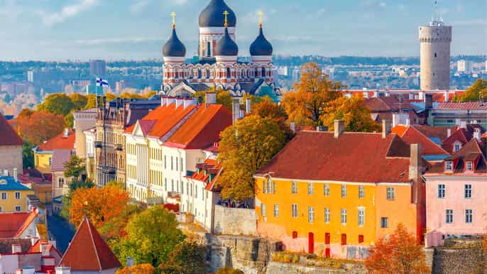 welcome to tallinn private walking tour with a local