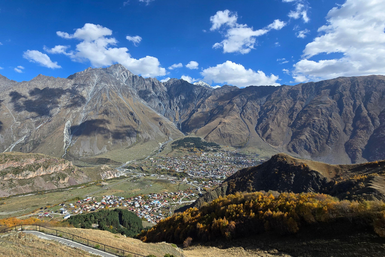 From Tbilisi: Kazbegi & Dariali Gorge Private 4x4 Day Trip