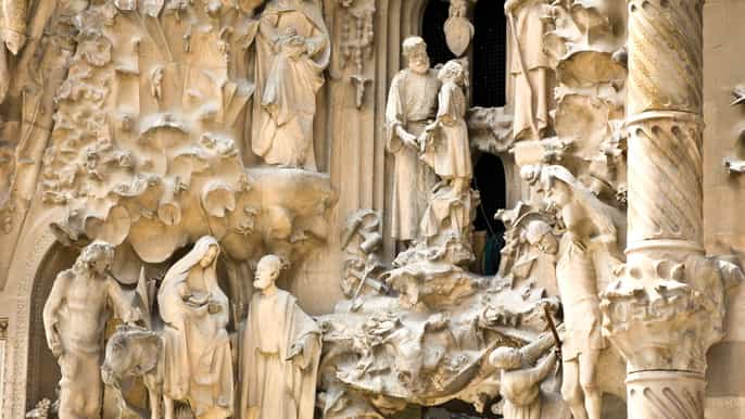artistic barcelona the best of gaudi afternoon tour
