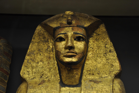 Paris : Louvre Museum Skip-the-Line small group guided Tour Tour in English