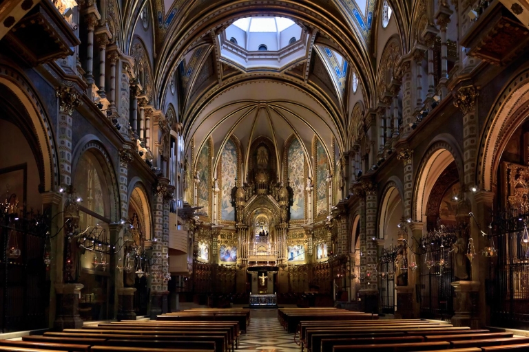 From Barcelona: Montserrat Royal Basilica Guided Tour Bilingual Afternoon Tour: English Guide Preferred