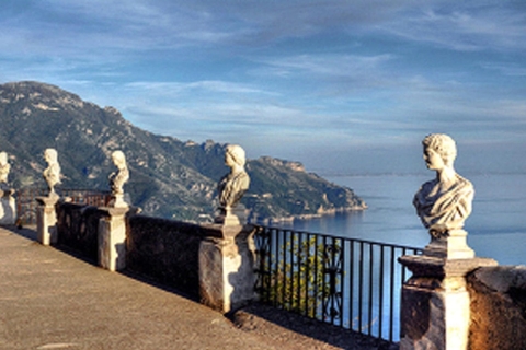 Positano : visite privée de la côte amalfitaine en Vespa
