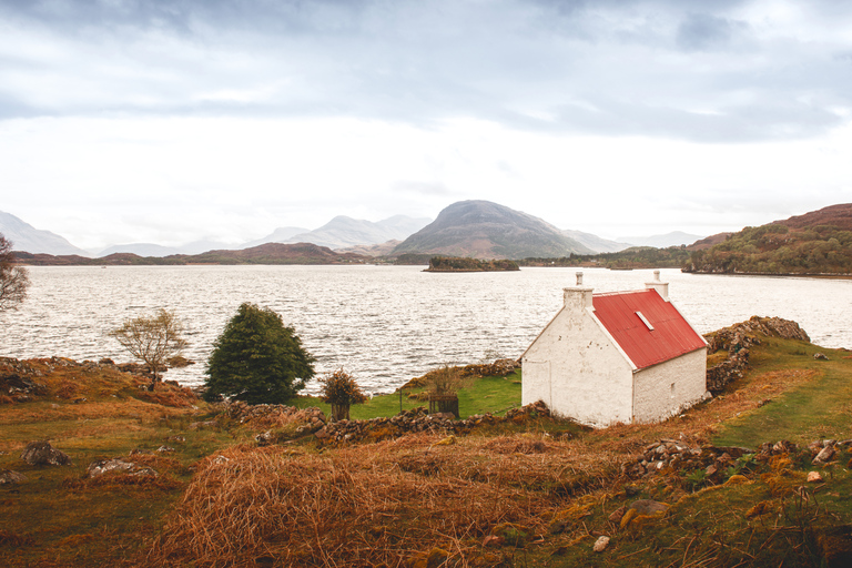 Ab Inverness: Torridon, Applecross, & Eilean Donan CastleAb Inverness: Lochs und Berge -Kleingruppentour