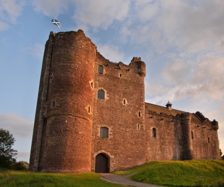 From Edinburgh: West Highlands, Lochs, and Castles Tour