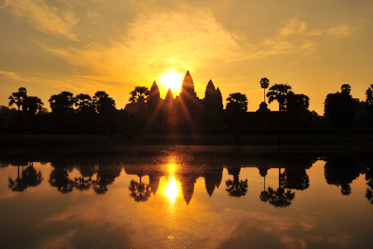 Privat soluppgång Angkor Wat-turPrivat soluppgång Angkor Wat-tur med tysk reseledare