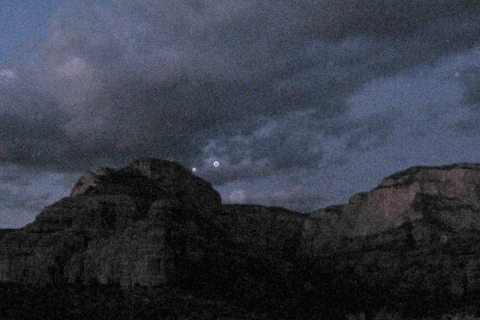 Sedona: Nocne UFO i obserwacja gwiazd