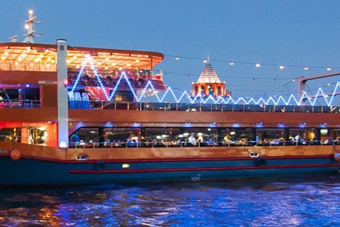 Estambul: crucero nocturno por el Bósforo con cenaCrucero con cena con barra libre de refrescos