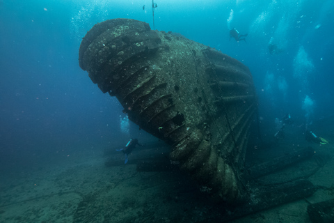 Oahu: Immersione su relitto e barriera corallina per subacquei certificatiOahu: Wreck &amp; Reef Scuba Dive per subacquei certificati