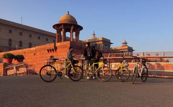 Neu-Delhi: India Gate & Gurudwara-Radtour mit Frühstück