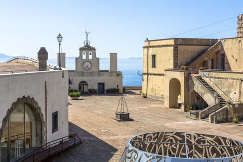 Naples: Castel Sant'Elmo Ticket and Pemcards